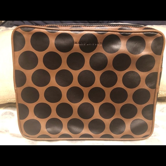 🎉*WT*AUTHENTIC MARC JACOBS POUCH/IPAD CASE🎊😍 - Picture 3 of 11